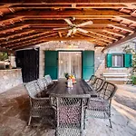 Sarbunara Ferienhaus *