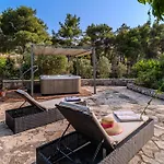 Ferienhaus Sarbunara Milna (Brac)