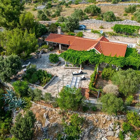Sarbunara Ferienhaus *