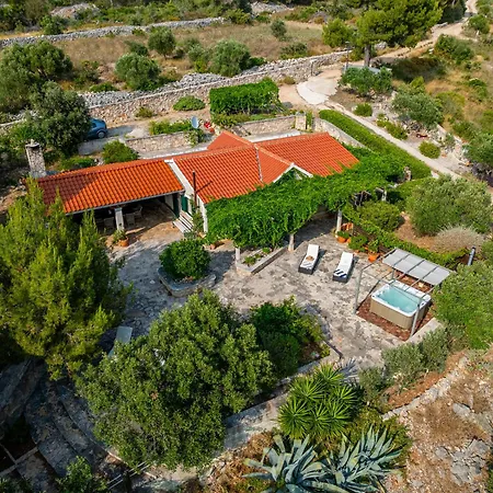 Ferienhaus Sarbunara Milna (Brac)